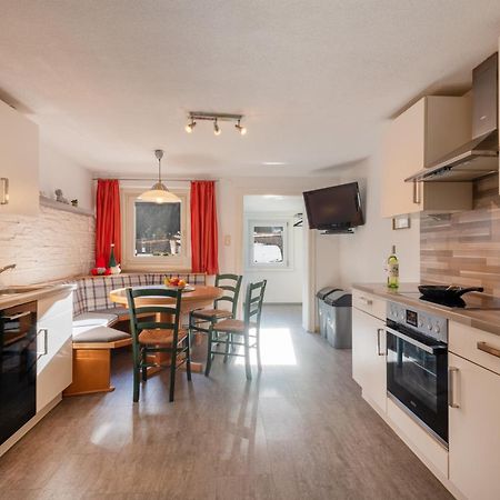 Apartmenthaus Ehrenberg Ehenbichl Kültér fotó