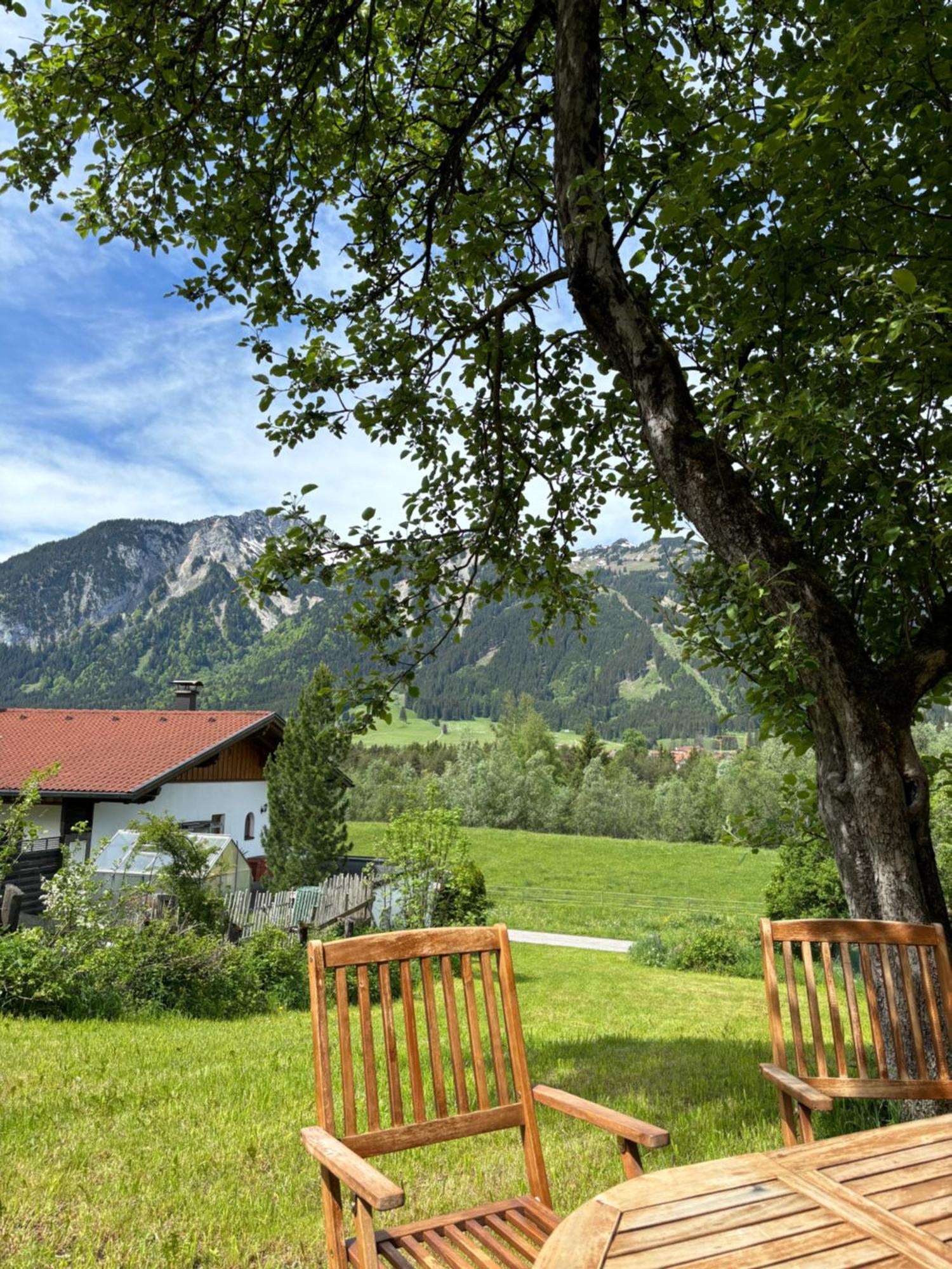Apartmenthaus Ehrenberg Ehenbichl Kültér fotó