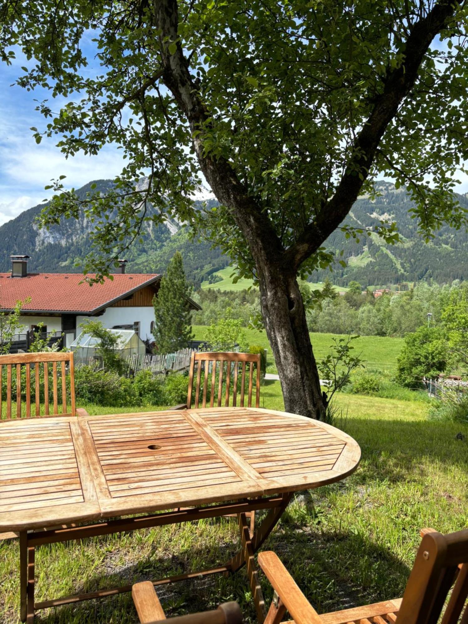 Apartmenthaus Ehrenberg Ehenbichl Kültér fotó